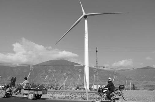 川首運風電場，百米高風車開轉(圖)